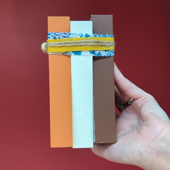 ❌SOLD❌🍂 PUMPKIN SPICE SEASON Book Stack Block Tabletop Sign - Picture 3 of 8